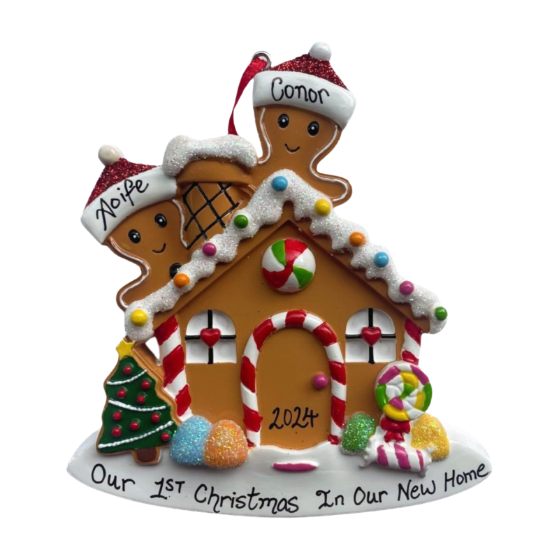 Sweet Gingerbread House Couple