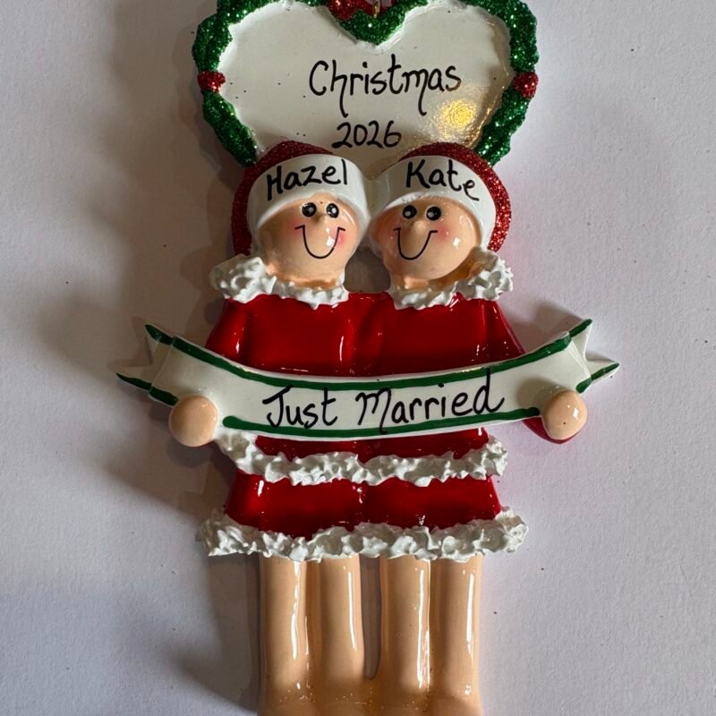 Female Heart Wreath Couple